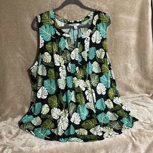 Croft and Barrow sleeveless top. 2X. Cotton. Leaf pattern, v neck, pintucks